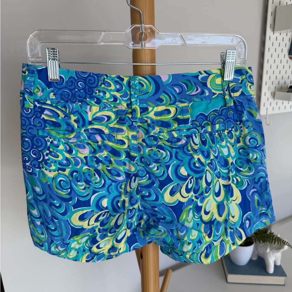 Lilly Pulitzer Callahan shorts in "Lilly's Lagoon” Sz 2 Rare Pattern - Picture 2 of 6